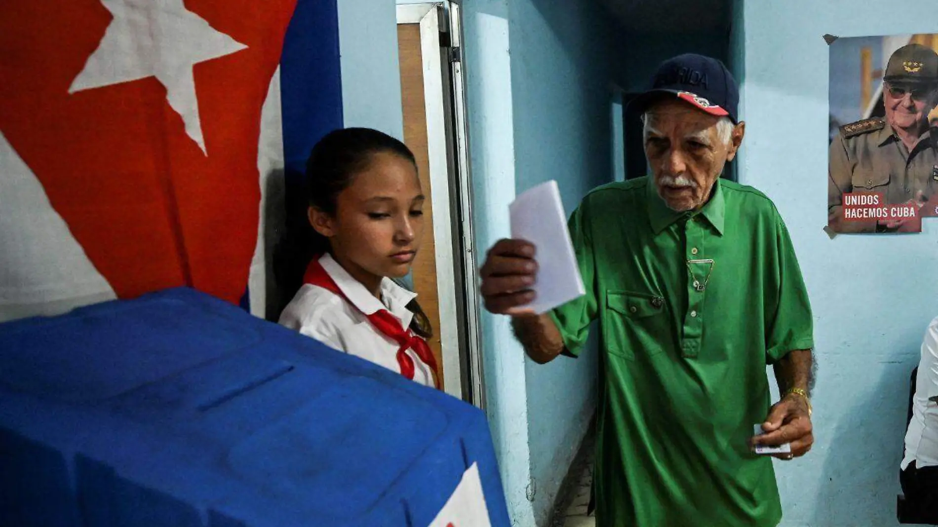 Cubanos votan a favor de legalizar el matrimonio igualitario